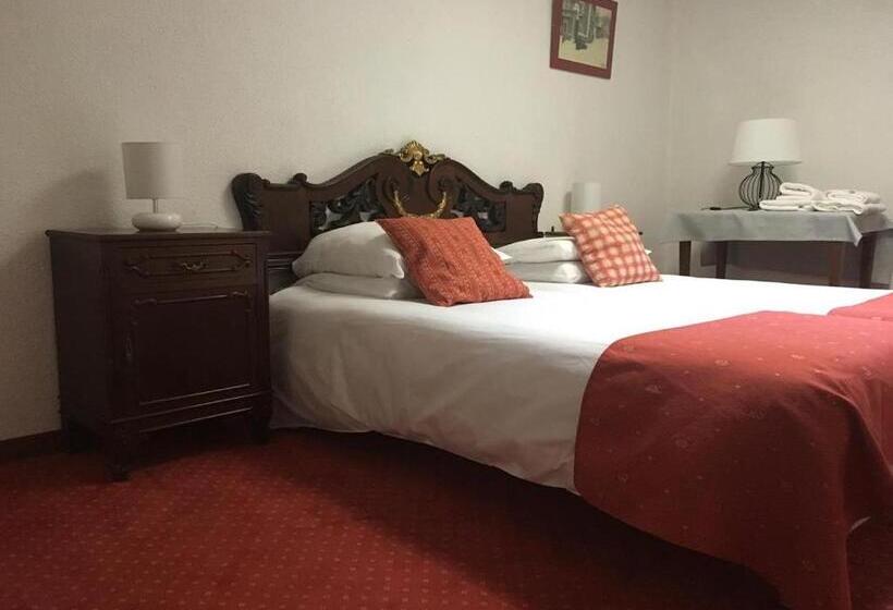 اتاق استاندارد, L'auberge Catalane