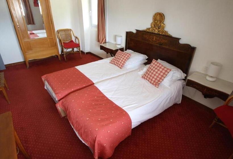 اتاق استاندارد چهار تخته, L'auberge Catalane