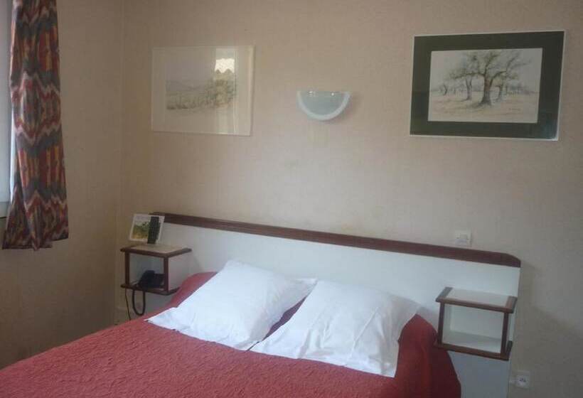 اتاق استاندارد, Logis Hotel Le Relais Du Serre