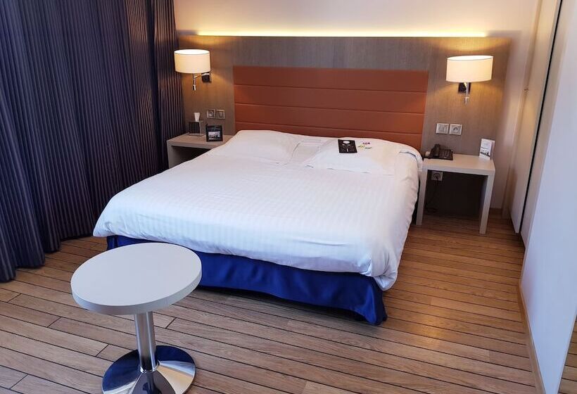 اتاق استاندارد یک نفره, Logis Hôtel Les Tuileries