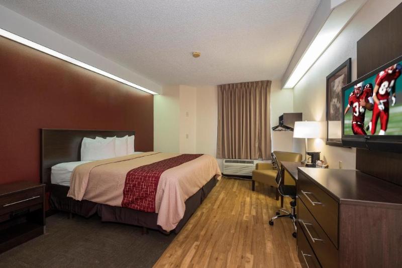 اتاق استاندارد با تخت بزرگ, Spark By Hilton Bentonville