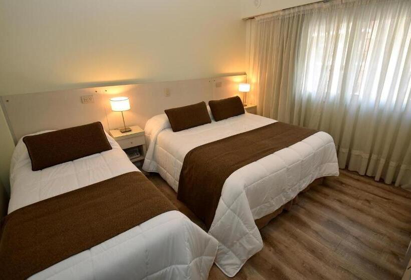اتاق استاندارد سه نفره, Gran Hotel Skorpios