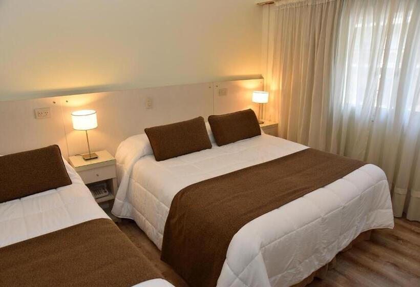 اتاق استاندارد سه نفره, Gran Hotel Skorpios