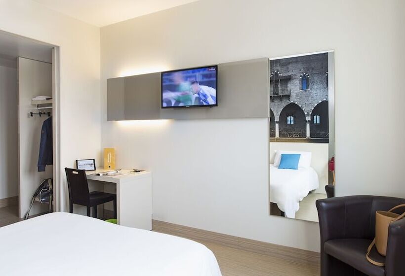 اتاق استاندارد, B&b Hotel Mantova