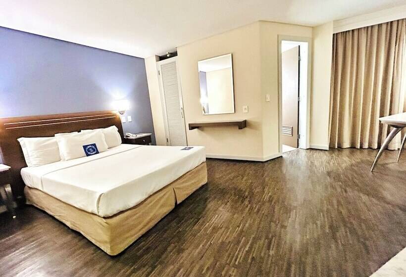 سوییت اجرایی, Blue Tree Towers Joinville