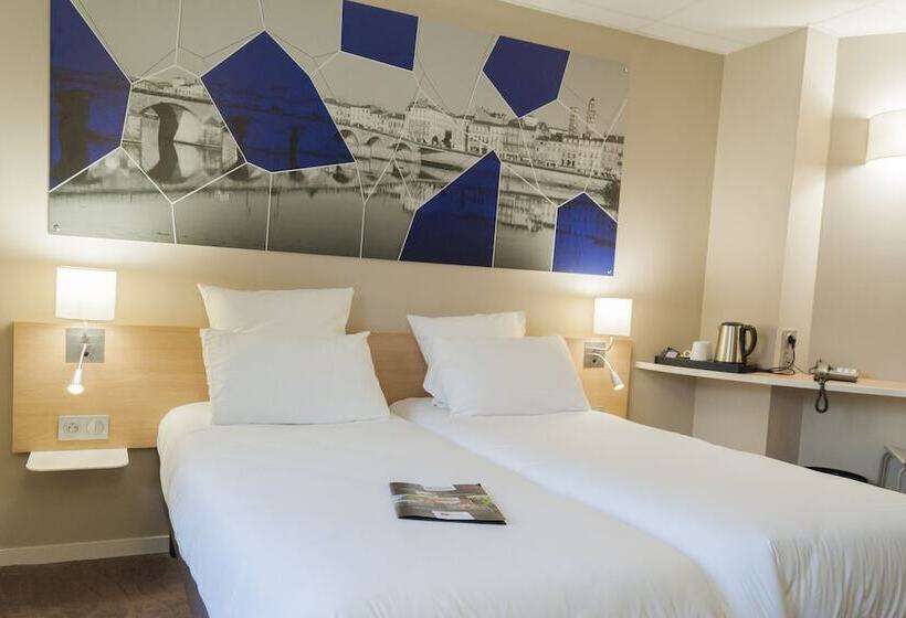 Quarto Premium, Brit  Macon Centre Gare