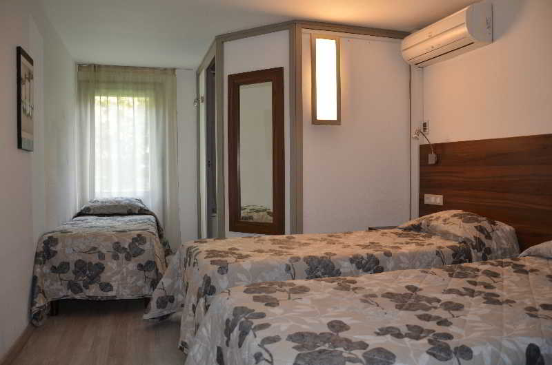 Номер Стандарт Трехместный, Brit Hotel Plaisance A9/a61