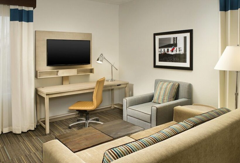 سوئیت اجرایی با چشم‌انداز دریا, Four Points By Sheraton Jacksonville Beachfront