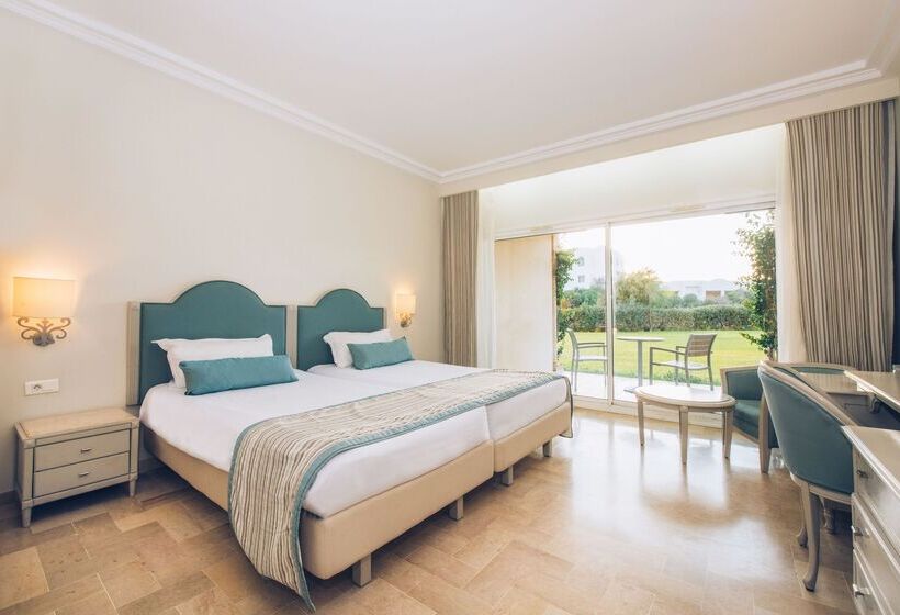 اتاق استاندارد با چشم‌انداز باغ, Iberostar Waves Averroes