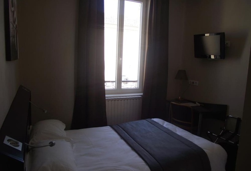 اتاق استاندارد یک نفره, Logis Hotel Des Bourbons