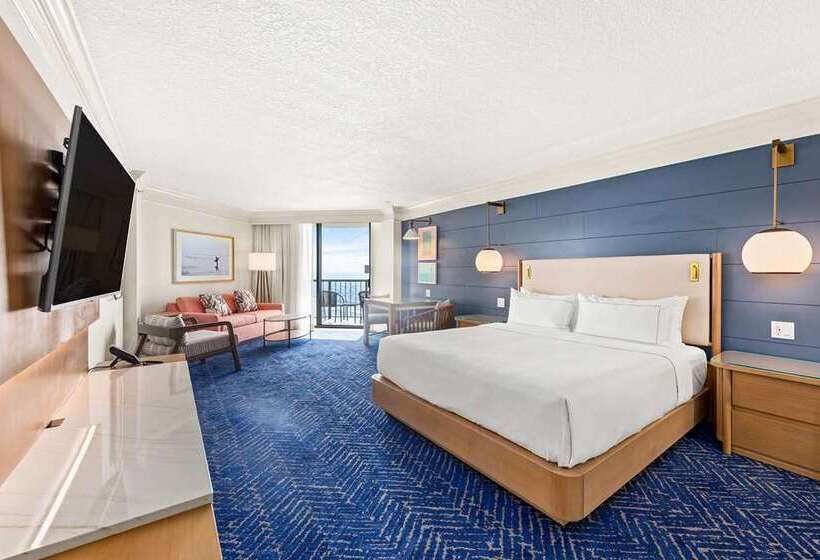 اتاق لوکس با تخت بزرگ, Rushhh Daytona Beach, Tapestry Collection By Hilton