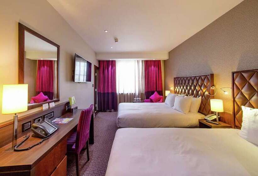 اتاق لوکس با تخت دو نفره بزرگ, Rushhh Daytona Beach, Tapestry Collection By Hilton