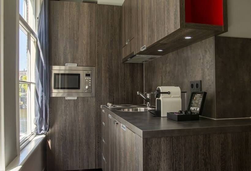 آپارتمان 1 خوابه, Eden Studios And Apartments