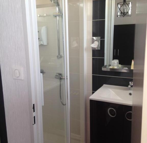 اتاق استاندارد با تخت بزرگ, Hôtel Calme Des Pins & Spa