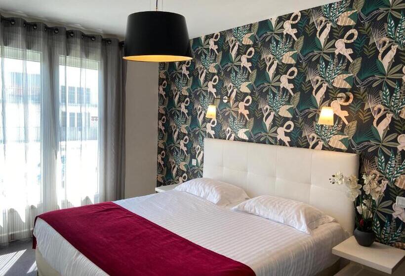 اتاق استاندارد با تخت بزرگ, Hôtel Calme Des Pins & Spa