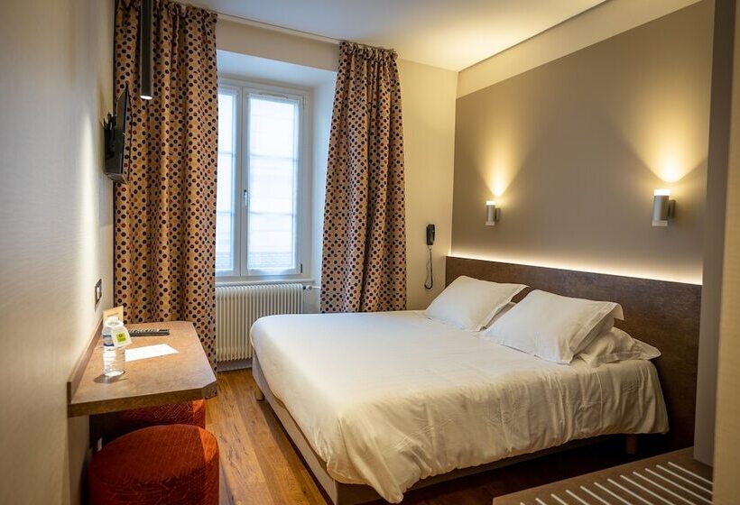 اتاق راحتی, Logis Hôtel De La Tour