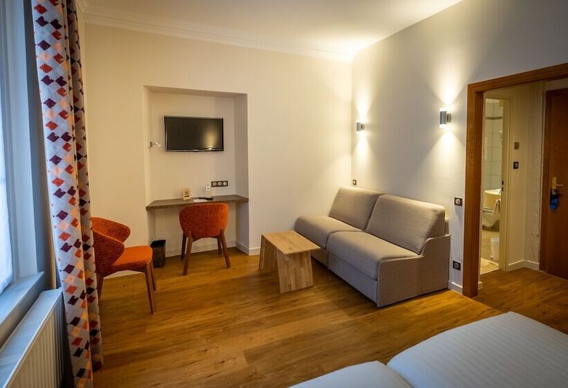 اتاق سوپریور, Logis Hôtel De La Tour