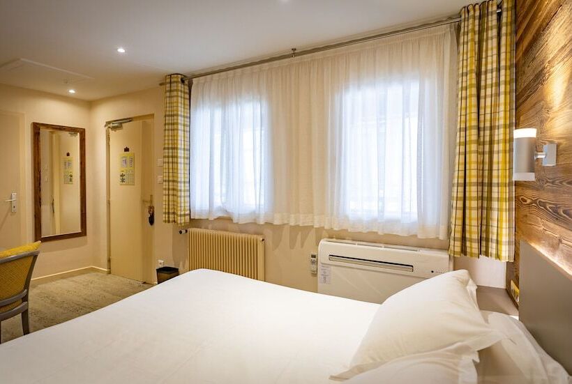 اتاق سوپریور, Logis Hôtel De La Tour