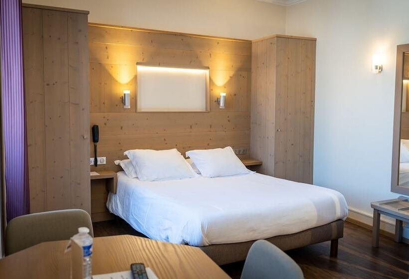اتاق سوپریور, Logis Hôtel De La Tour