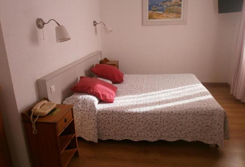 اتاق استاندارد یک نفره, Hôtel Le Clos Des Pins