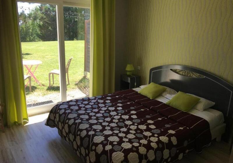 اتاق استاندارد, Logis Hotel La Bergerie Hôtel 3 étoiles Restaurant Savoureux