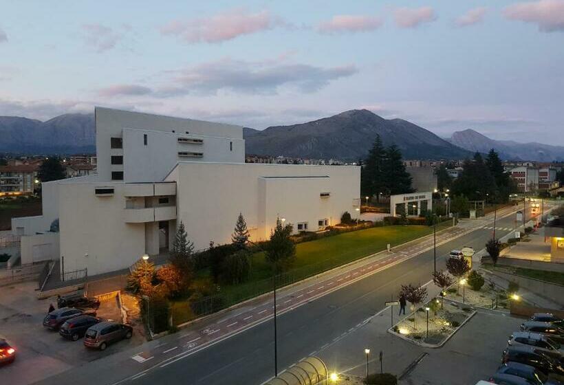 اتاق استاندارد, Il Teatro