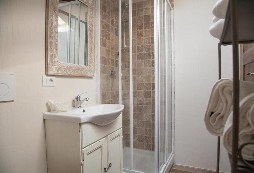 1 Bedroom Penthouse Apartment, Casa Lu Duttori