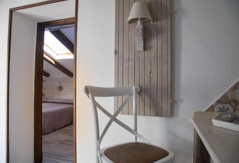 1 Bedroom Penthouse Apartment, Casa Lu Duttori