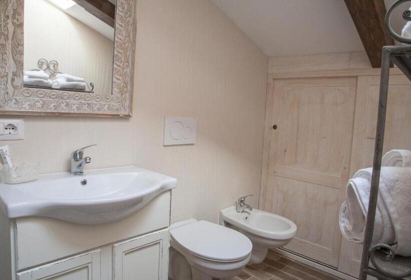 1 Bedroom Penthouse Apartment, Casa Lu Duttori