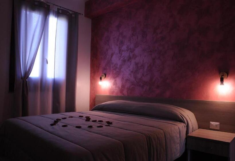 اتاق استاندارد, La Fenice