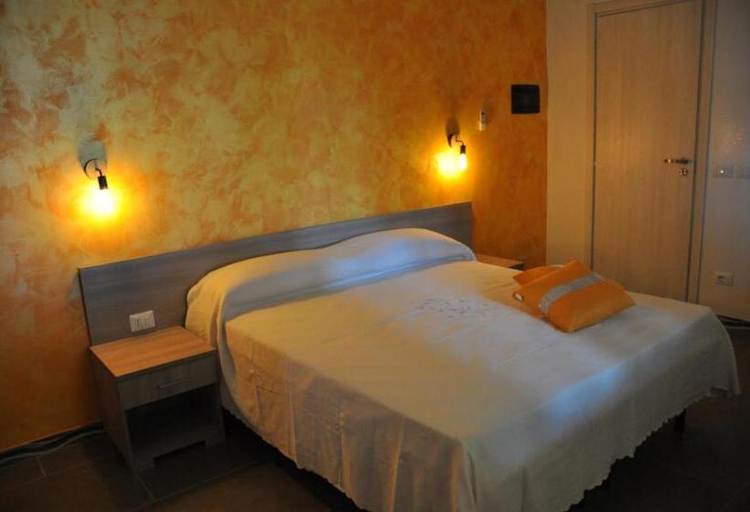 اتاق استاندارد, La Fenice