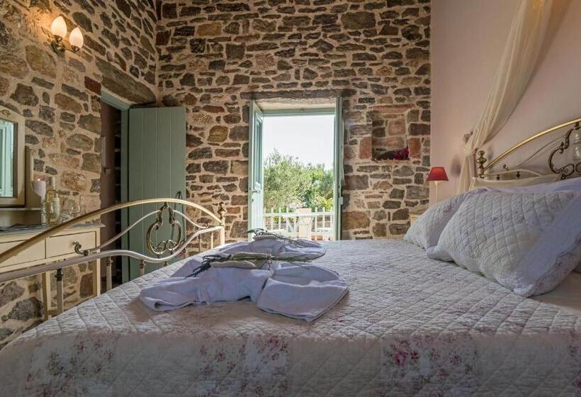 سوییت با چشم‌انداز دریا, Palaeopoli Villas