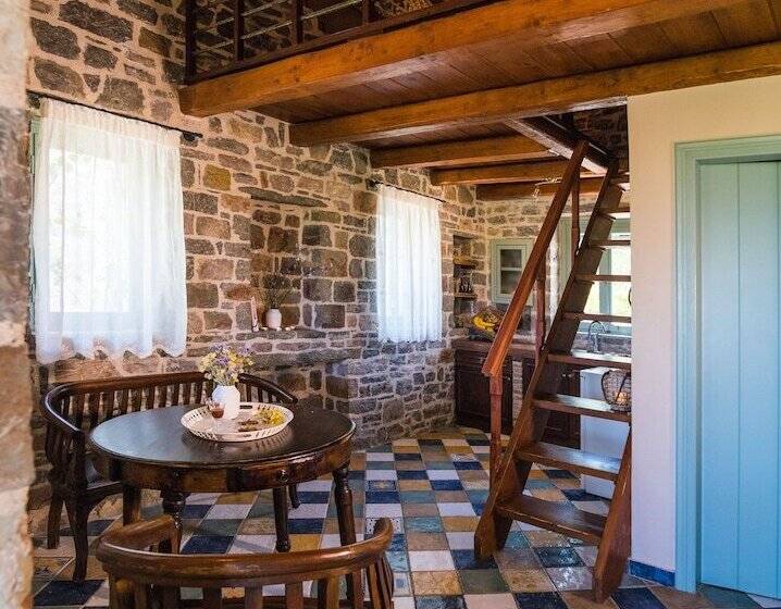 سوییت با چشم‌انداز دریا, Palaeopoli Villas