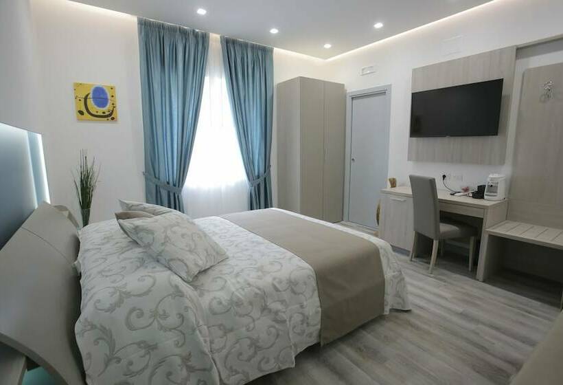 اتاق لوکس چهار تخته, B&b La Stazione