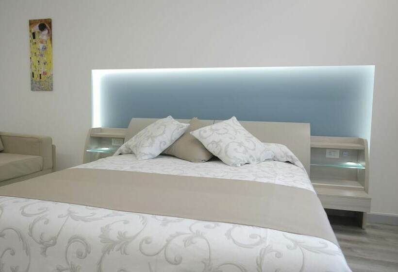 اتاق لوکس چهار تخته, B&b La Stazione