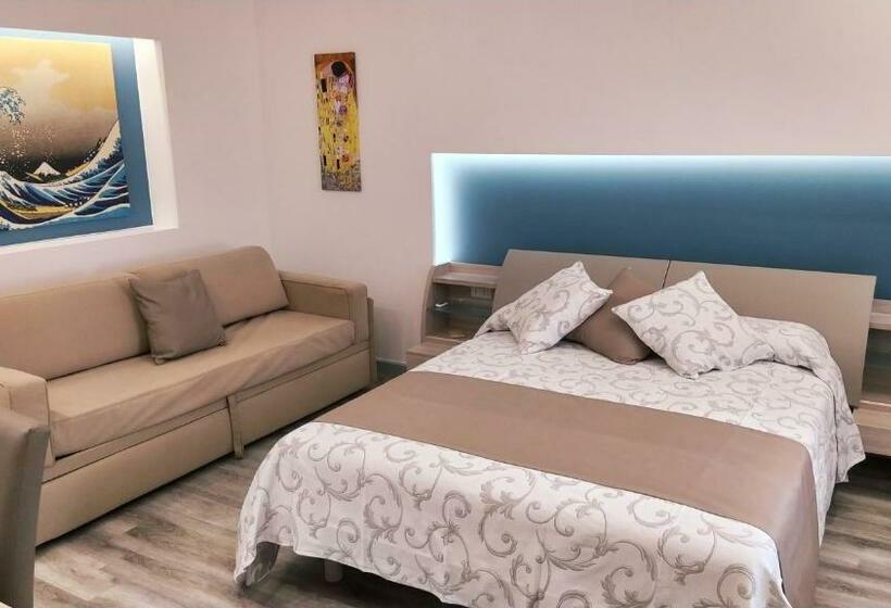 اتاق لوکس چهار تخته, B&b La Stazione