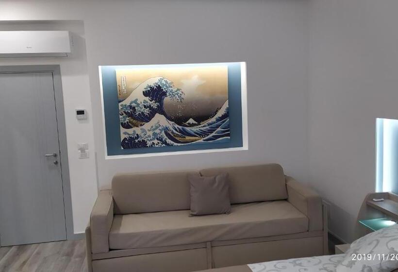 اتاق لوکس چهار تخته, B&b La Stazione
