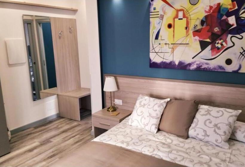 اتاق لوکس با چشم‌انداز دریا, B&b La Stazione