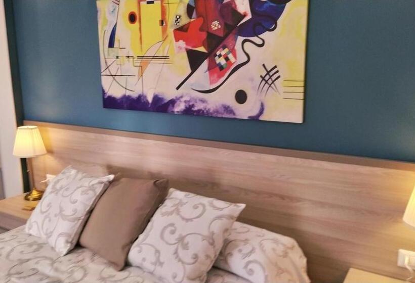 اتاق لوکس با چشم‌انداز دریا, B&b La Stazione