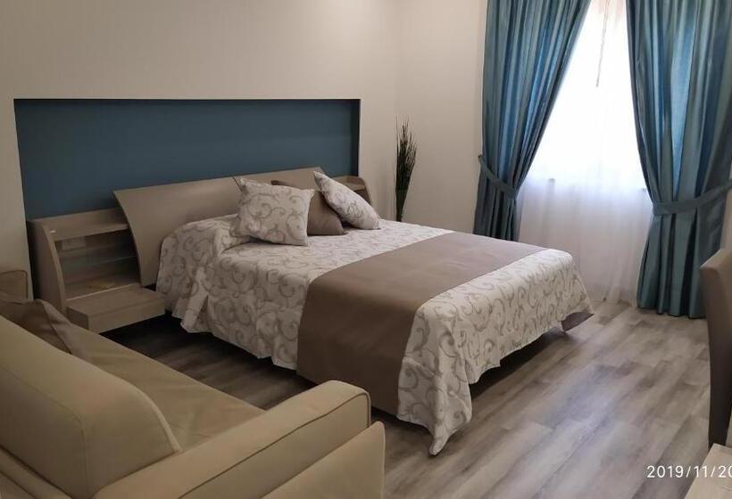 اتاق لوکس چهار تخته, B&b La Stazione