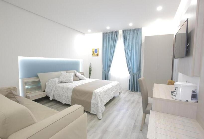 اتاق لوکس چهار تخته, B&b La Stazione