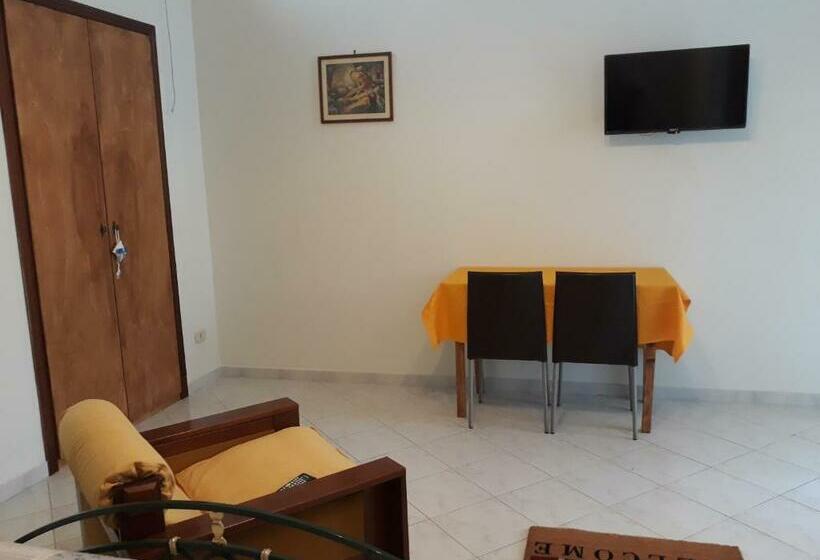 اتاق لوکس, Villateresa