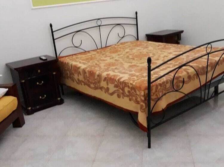 اتاق لوکس, Villateresa
