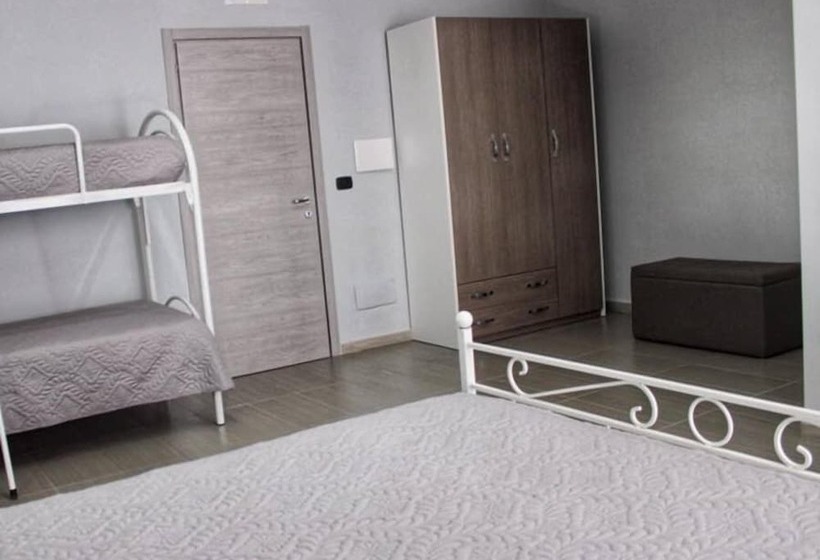 اتاق استاندارد چهار تخته, Bed & Breakfast La Primavera