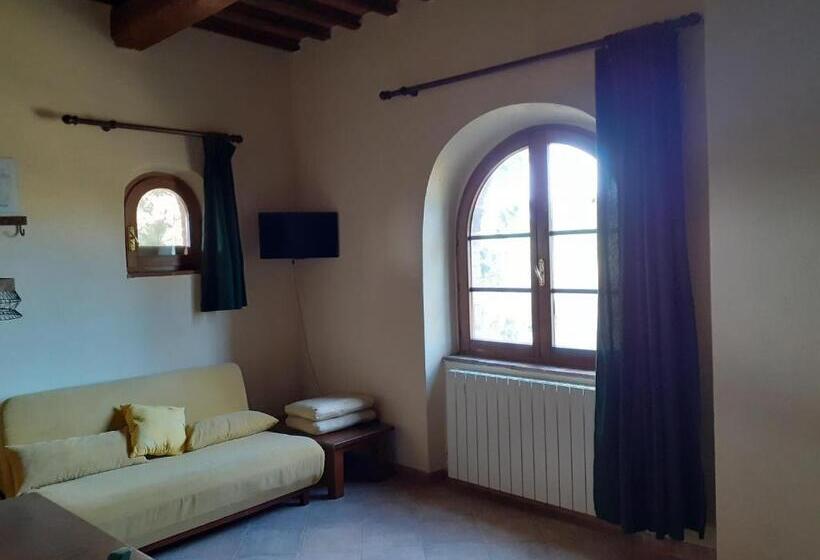 آپارتمان 1 خوابه با تراس, Agriturismo Alle Rose