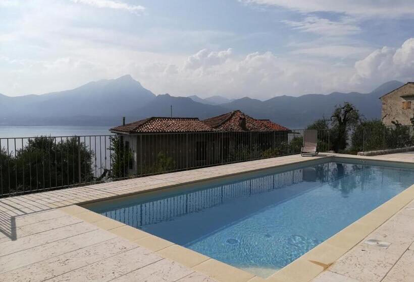 1 Bedroom Penthouse Apartment, Agriturismo Le Anze