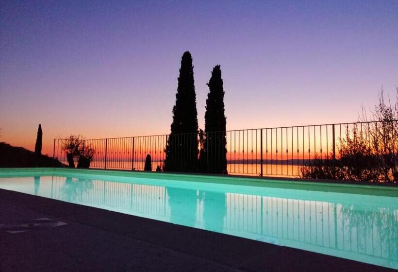 1 Bedroom Penthouse Apartment, Agriturismo Le Anze