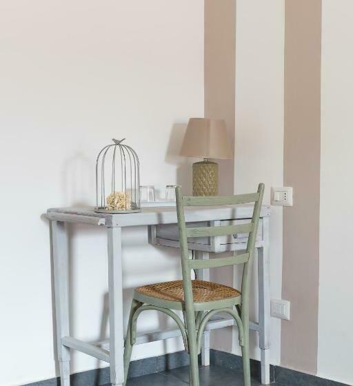 اتاق لوکس, B&b Vicolo Garibaldi