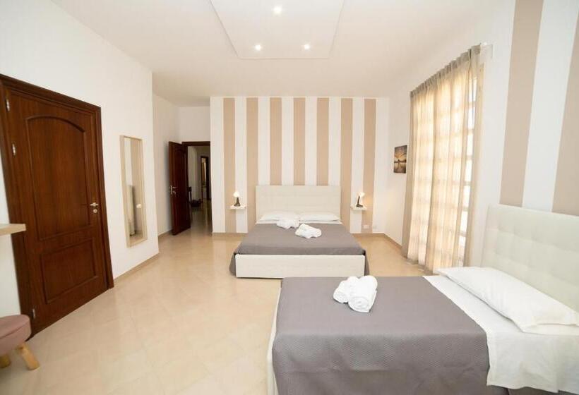 اتاق استاندارد چهارنفره با بالکن, B&b Zio Luciano