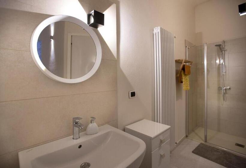 اتاق لوکس, Porte Ad Arco